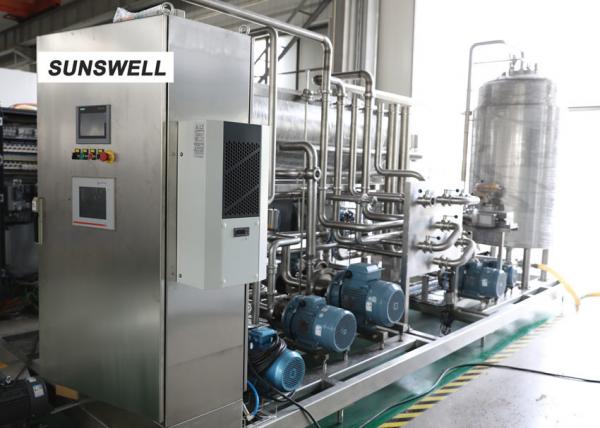 Quality Efficient Energy Saving Carbonated Filling Machine Mounted With  Stainless Steel Control Cabinet for sale