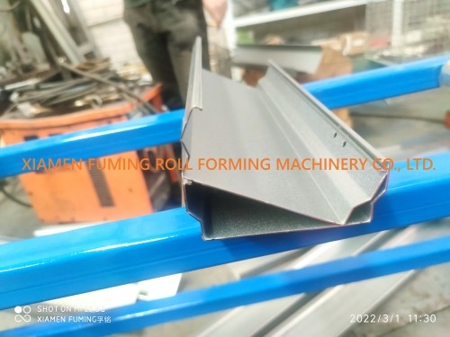 Profile Gutter Downpipe Roll Forming Machine 11KW PLC Control System