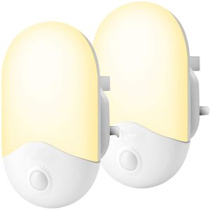 15lm*2 100000h Plug In Motion Sensor Light With Dusk To Dawn Photocell Sensor