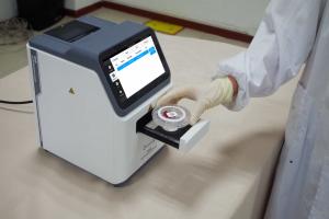 High Accuracy Point Of Care Analyzer Full Auto Testing Equipment For Human