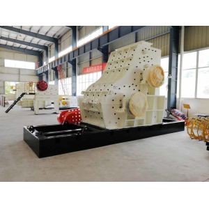 Customizable Hammer Mill Crusher with ≤3 mm Materials Outlet, 320kw Power, and 2
