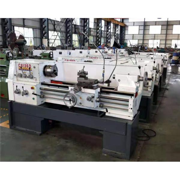 Horizontal Manual Lathe Machine 65 - 1400rpm Spindle Speed 380V / 220V Voltage