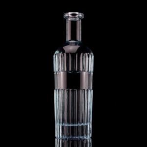  Pretty Light Blue 750ml 75cl Vertical Stripes Vodka Bottle With Lid Made of Clear Glass Manufactures