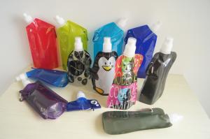 China Custom Printed Collapsible Foldable Water Bags / Bottle with Carabineer on sale