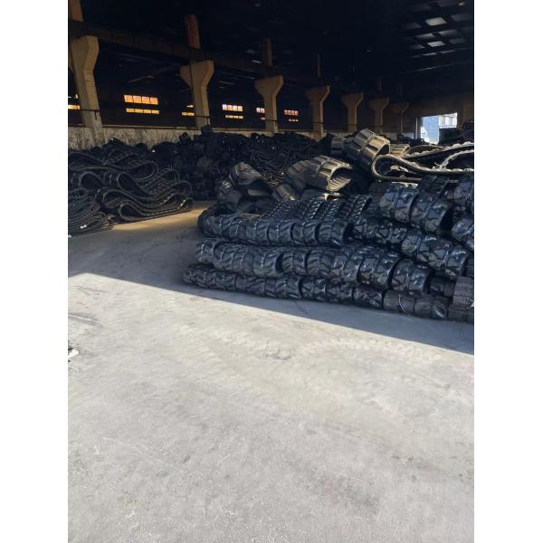 Continuous Jointless Harvester Rubber Track For DC70 56links