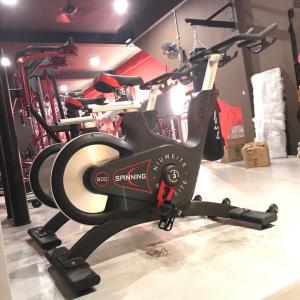 China Professional Magnetic Gym Spin Bike Commercial Grade Fitness Equipment on sale