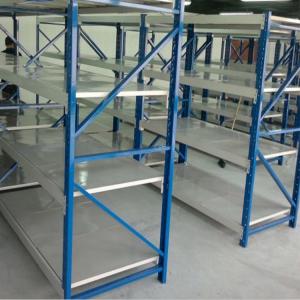 China Customized Medium Duty Shelving Q235 Steel For Versatile Storage Solutions on sale