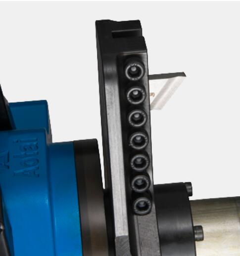 Customized Steel Pipe Beveling Machine / Portable Beveling Machine Color Optional