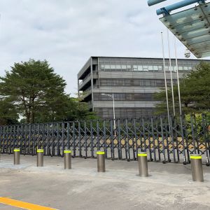 Automatic Bollard System 600mm Interception Height Lift Assist Bollards