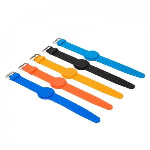 China RFID NFC Smart Silicone Bracelets With Cashless Payments For Festival Events on sale