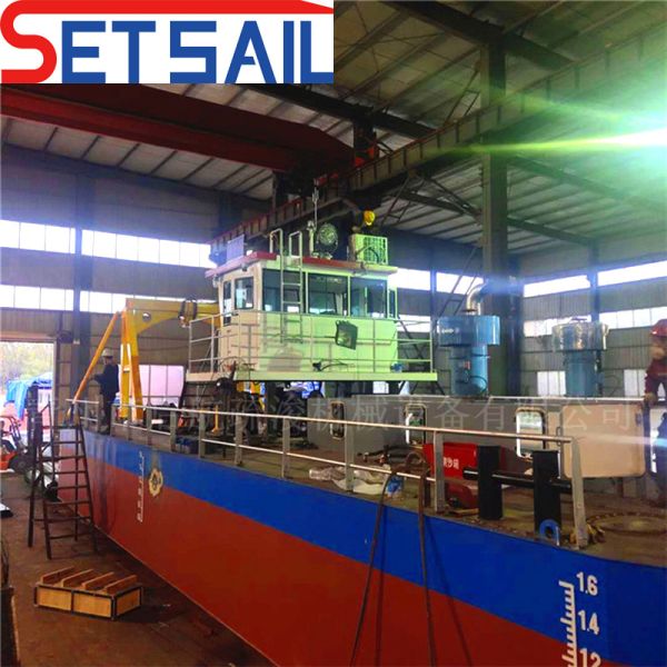 Hydraulic Diesel Engine Trailing Suction Hopper Dredger for River Dredging Depth 4m-15m