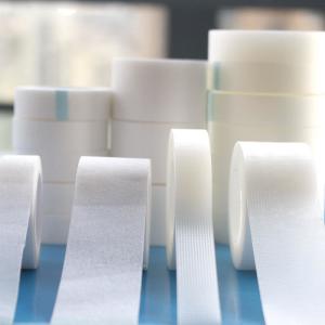  Hot Medical Or Acrylic Acid Glue Micropore Medical Non-Woven Fabric Tape Non Woven Surgical Adhesive Tape Manufactures