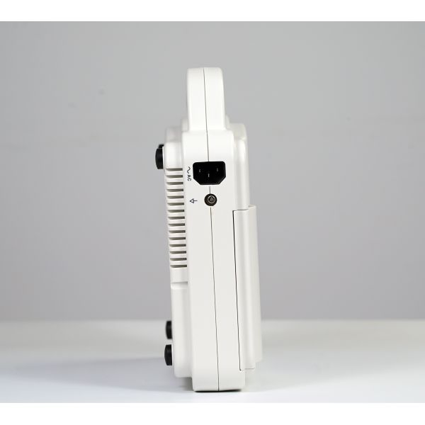 ISO CE UN8006 Digital ECG Machine Touch Screen Three Channels