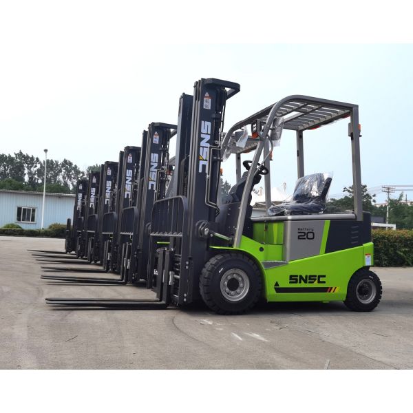 1150mm Fork Length 4 Ton 4-Wheel Telehandler Forklifts for Off Road and Rough Terrain