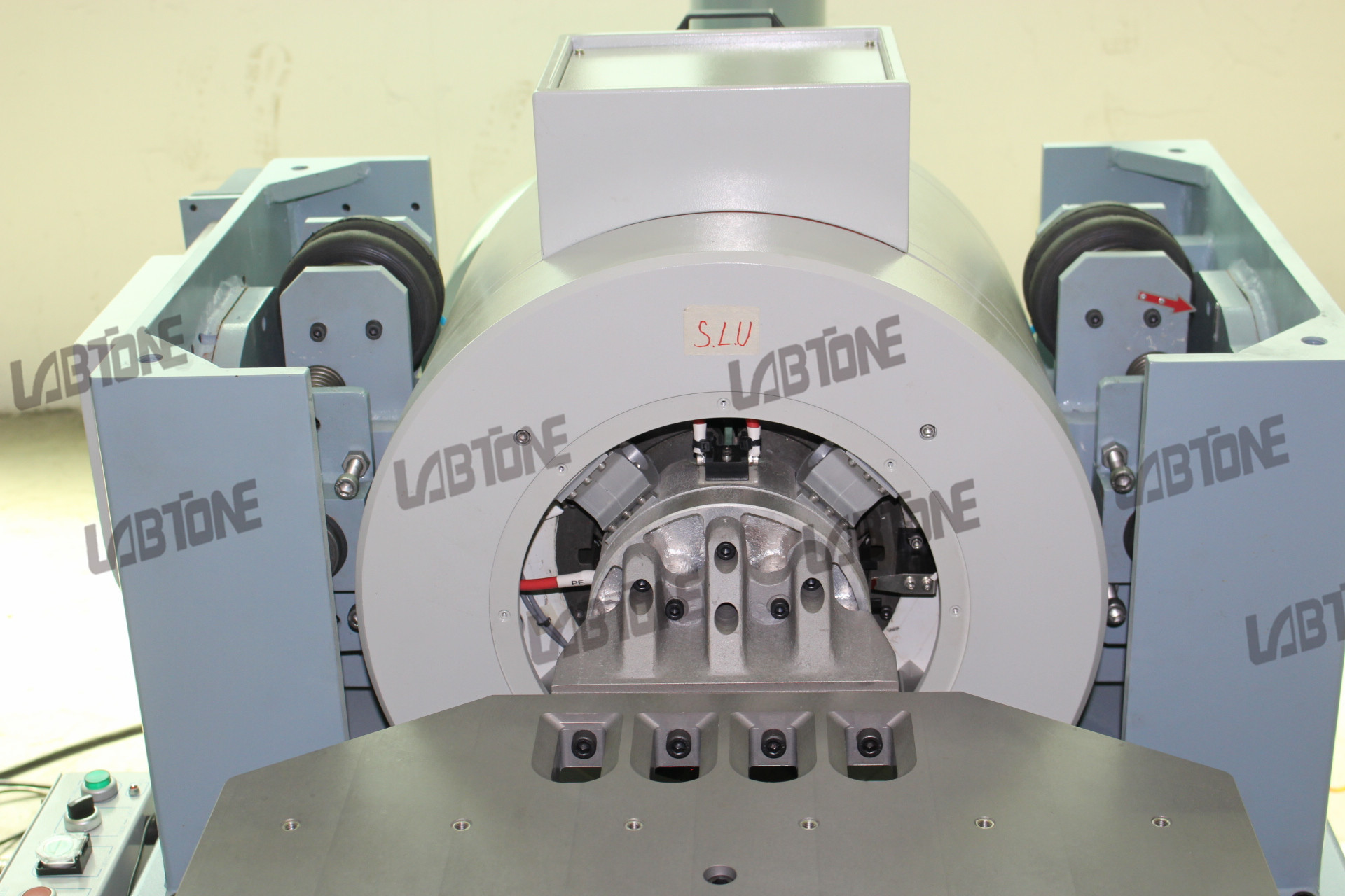 XYZ Axis Electrodynamic Shaker Vibration Testing Machine, Transportation Tests