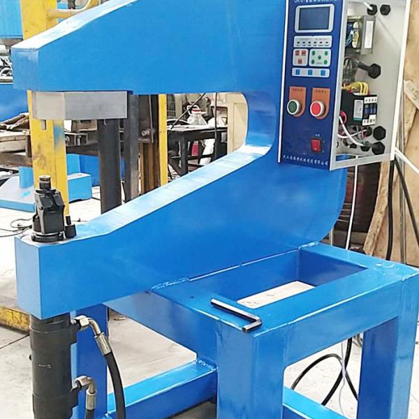 Making road sign using SPR riveter