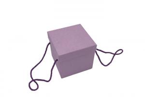  Elegant Paper Gift Packaging Box Exquisite Cotton Handle Recyclable Feature Manufactures