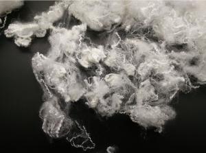 China 1.2D*64MM siliconized raw white  hollow polyester staple fiber  feather fibre on sale