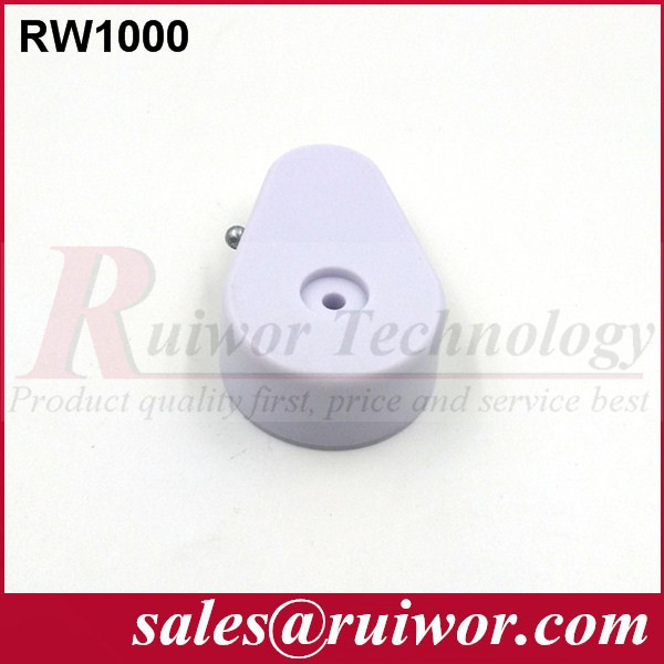 Lanyard Recoiler For Display Merchandise 