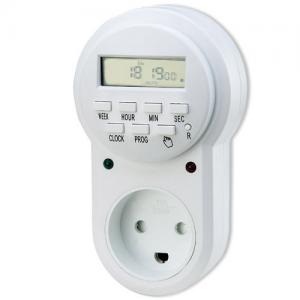 China Digital Light Timers Denmark 7 Day Programmable Plug Socket Timer With Rainproof Cover on sale