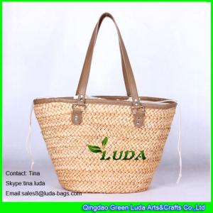 China LUDA fashion women handbags drawstring string totes corn husk straw beach bag on sale