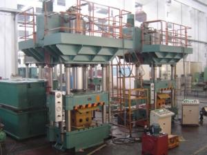 1000 Ton Automotive Stamping Press , 3 Beam 4 Column Hydraulic Press Machine