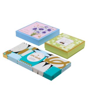 Buy cheap Beautifully Paper Gift Box Chocolate Packaging Box With Top And Bottom Covers from wholesalers