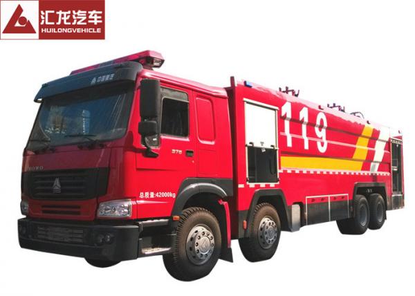 Quality Durable Freightliner Fire Trucks  22T Foam Integrated Extinguishing System for sale