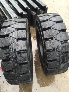 China Factory Price 3.5t forklift truck tire 7.00-15, solid tire Steel ring China High Quality 10.00-20 Forklift Solid Tyre on sale