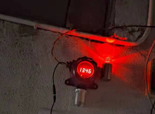 Factory Price Safety Protection Fixed Type CO Gas Detector With Relay Control Detector 0-500PPM 0-2000PPM