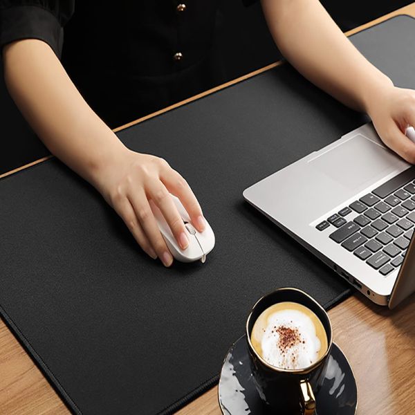 Non-Slip Glass Gaming Mouse Pads Smooth Texture and Quick Movements Speed Waterproof