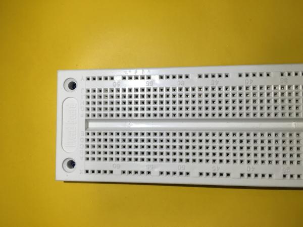 White Printed Circuit Board Solderless Breadboard 2.54mm Pitch